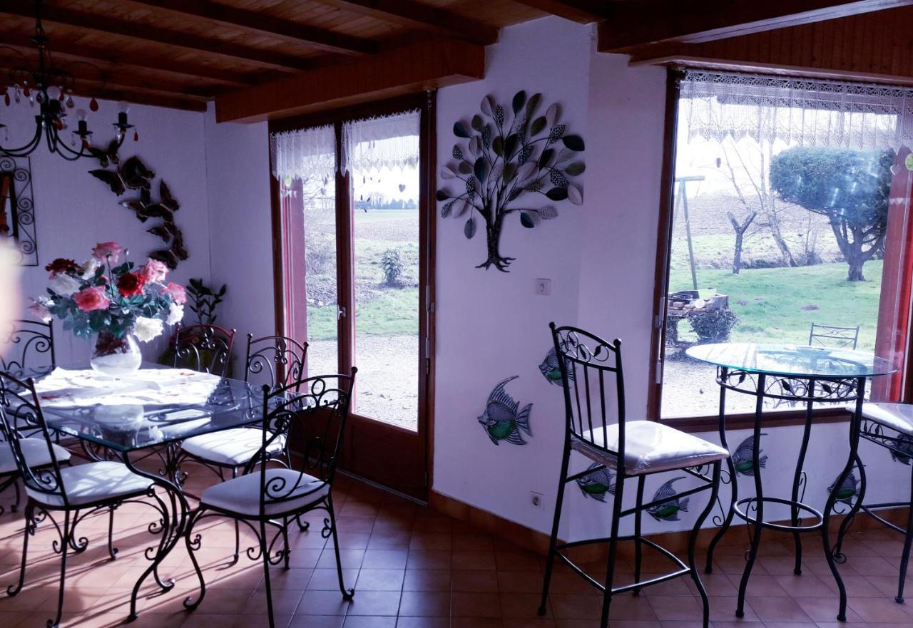 Noyal-Pontivy Chez Christine B&B 외부 사진