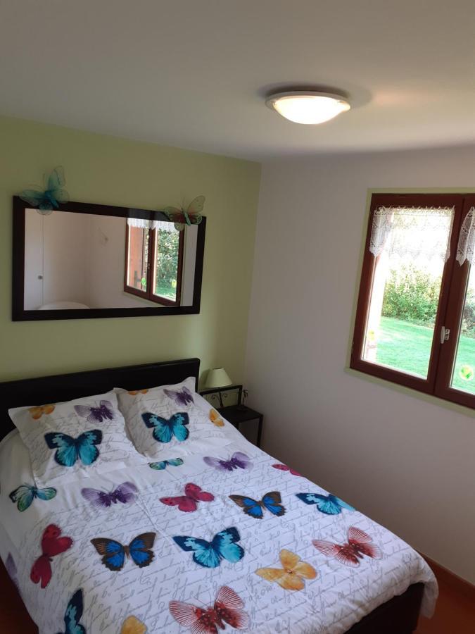 Noyal-Pontivy Chez Christine B&B 외부 사진